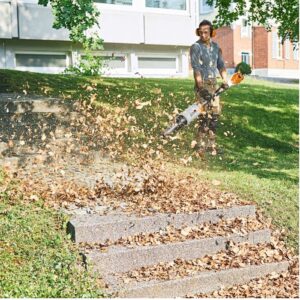 stihl kma 135 r kombimotor