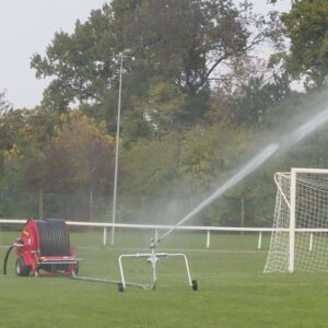 Speedy Rain E50 Bewässerungswagen 160m Ø50mm – Elektrischer Antrieb inkl. Sprühwagen & Akkusystem – Bild 3